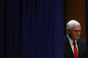 Rộ tin Phó tổng thống Mỹ hủy lịch trình sau tai nạn tàu Nga