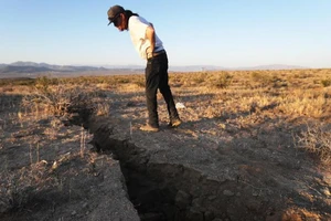 Bang California cảnh giác trước đợt dư chấn siêu mạnh 