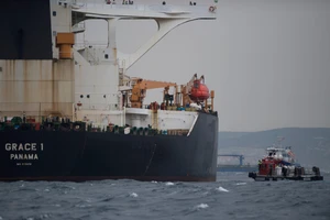 Anh trả tự do toàn bộ thuỷ thủ đoàn tàu chở dầu Iran bị bắt 