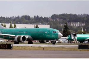 Boeing 737 MAX tiếp tục bị dời ngày cất cánh