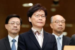 Đặc khu trưởng Hong Kong kêu gọi duy trì trật tự và luật pháp