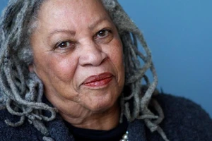 Toni Morrison - nữ văn sĩ da màu nhận giải Nobel đã qua đời