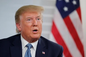 Ông Trump nói Trung Quốc gọi và muốn nối lại đàm phán