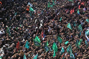 Giẫm đạp tại đền thờ Hồi giáo Iraq, hàng chục người chết