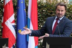 Thủ tướng Anh Boris Johnson bị thủ tướng Luxembourg chế diễu