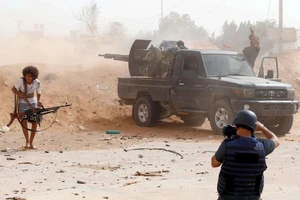 Giao tranh dữ dội ở Tripoli, ít nhất 18 người thiệt mạng