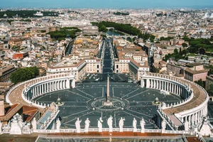 Vatican bắt giữ nhiều quan chức cấp cao để điều tra tài chính