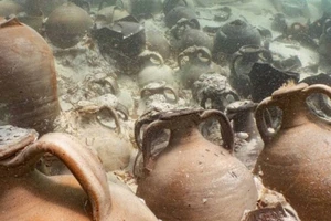 'Đại tiệc' ẩm thực 1.800 năm tuổi dưới đáy Địa Trung Hải