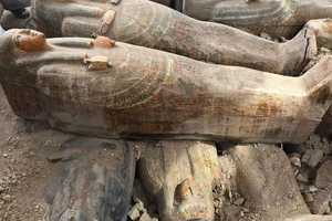 Bí hiểm 20 quan tài gỗ cổ đại được khai quật tại Ai Cập