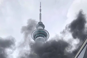 New Zealand: Trung tâm hội nghị đang xây dựng bốc cháy dữ dội