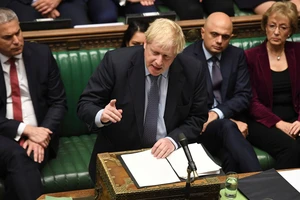 Thủ tướng Anh nỗ lực kêu gọi Quốc hội thông qua dự luật Brexit