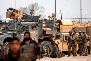 Nga phát hiện Mỹ đang 'rút trộm' dầu khỏi Syria?