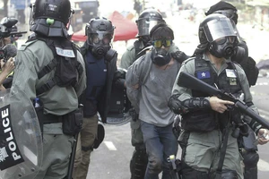 Đại sứ Trung Quốc cảnh báo 'biện pháp mạnh' với Hong Kong