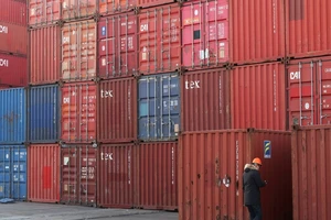 Trung Quốc sẽ nhập khẩu thêm số lượng lớn hàng hóa từ Mỹ. Ảnh: REUTERS