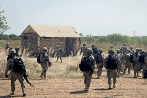 Lính Mỹ tham gia tuần tra ở Nam Sudan hồi tháng 11-2015. Ảnh: AP