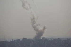 Israel-Palestine tấn công qua lại, căng thẳng tăng cao ở Gaza