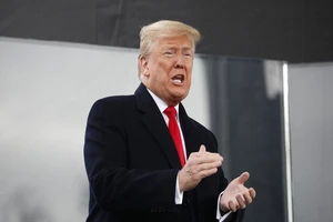 Trên Twitter, Tổng thống Trump bày tỏ lời cảm ơn đến Trung Quốc trong việc ngăn chặn virus corona lây lan. Ảnh: GETTY IMAGES