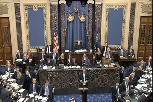 Các luật sư biện hộ cho Tổng thống Trump trình bày trong phiên tòa luận tội hôm 25-1. Ảnh: AP