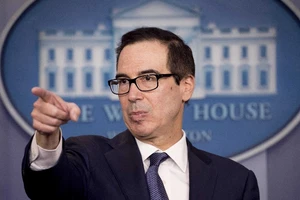 Bộ Tài chính Mỹ công bố lệnh trừng phạt mới đối với các cá nhân và thực thể Nga vì liên quan đến việc sáp nhập bán đảo Crimea. Ảnh: AP