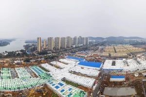 Ảnh chụp toàn cảnh bệnh viện Hoả Thần Sơn ở TP Vũ Hán. Ảnh: CGDN