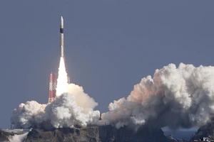 Ngày 9-2, Nhật Bản phóng vệ tinh do thám mới từ Trung tâm Vũ trụ Tanegashima, tỉnh Kagoshima. Ảnh: KYODO