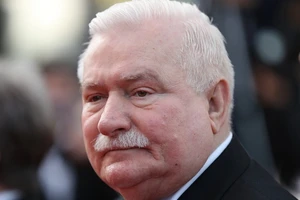 Cựu Tổng thống Ba Lan Lech Walesa kêu gọi nước này sát lại gần Nga thay vì Mỹ. Ảnh: REUTERS