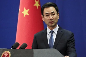 Người phát ngôn Bộ Ngoại giao Trung Quốc gọi Mỹ là "đế chế tin tặc". Ảnh: AP