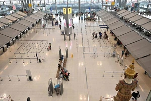 Sân bay quốc tế Suvarnabhumi ở thủ đô Bangkok những ngày này do ảnh hưởng của COVID-19. Ảnh: AFP 