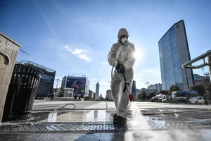 Ngày 13-3, Ý có 250 ca tử vong, nâng tổng số người chết vì COVID-19 ở nước này lên 1.266 người. Ảnh: DPA