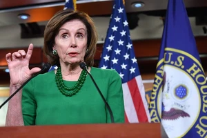 Chủ tịch Hạ viên Mỹ Nancy Pelosi (ảnh) tuyên bố đã thống nhất với chính quyền Tổng thống Donald Trump về dự luật mới hỗ trợ người dân Mỹ trong dịch COVID-19. Ảnh: AFP