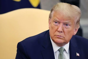 Tổng thống Donald Trump đã xét nghiệm và vừa có kết quả âm tính với virus gây dịch COVID-19. Ảnh: CNBC 