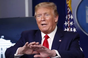 Tổng thống Donald Trump trong cuộc họp báo ngày 21-4 ở Nhà Trắng. Ảnh: REUTERS