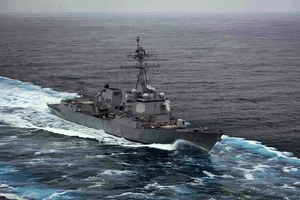 Ít nhất 18 thủy thủ trên tàu khu trục USS Kidd đã nhiễm COVID-19. Ảnh: BỘ QUỐC PHÒNG MỸ