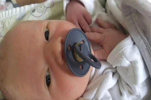 Bartek, cậu bé hiếm hoi được sinh ra tại thị trấn Miejsce Odrzańskie.