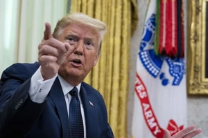 Tổng thống Donald Trump trong một phiên làm việc ở Nhà Trắng ngày 28-5. Ảnh: AFP