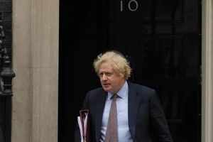 Thủ tướng Anh Boris Johnson gọi việc cảnh sát Mỹ giết người da màu là "không thể dung thứ". Ảnh: SCMP