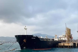 Tàu chở dầu của Iran vận chuyển dầu sang Venezuela.