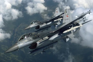 Hai máy bay chiến đấu F-16 của Thổ Nhĩ Kỳ. Ảnh: DAILY SABAH