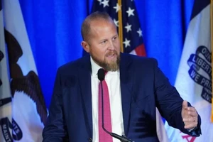 Tổng thống Trump thay thế quản lý chiến dịch tái tranh cử