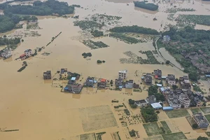 Lũ lụt ở thành phố Vũ Hán. Ảnh: VCG