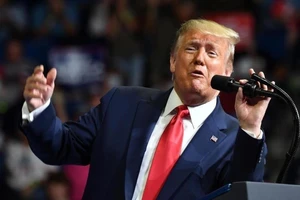 Tổng thống Donald Trump trong buổi vận động tranh cử tại Tulsa, bang Oklahoma (Mỹ). Ảnh: Nicholas Kamm/AFP