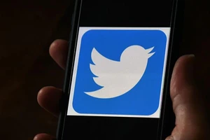 Ủy ban Thương mại Liên bang Mỹ (FTC) gửi đơn khiếu nại Twitter vi phạm quyền bảo mật thông tin người dùng.
