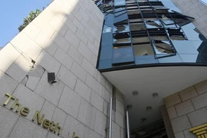 Đại sứ quán Hà Lan tại Lebanon bị hư hại nghiêm trọng do vụ nổ hôm 4-8. Ảnh: LEIDSCH DAGBLAD (Hà Lan)