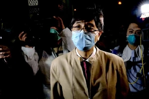 Chuyên gia vi sinh Đại học Hong Kong, ông Viên Quốc Dũng. Ảnh: DW/NURPHOTO