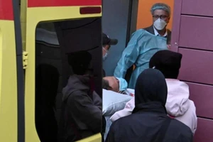 Ông Navalny được chuyển từ TP Omsk - Nga đến thủ đô Berlin - Đức. Ảnh: REUTERS/Alexey Malgavko