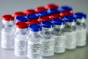 Nga sẽ đăng ký vaccine ngừa COVID-19 thứ hai vào tháng 9. Ảnh: REUTERS