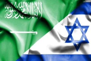 Cờ Saudi Arabia (trái) và cờ Israel. Ảnh: GETTY