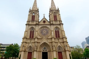 Một nhà thờ Công giáo ở Trung Quốc. Ảnh: EXPEDIA