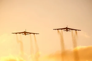 Hai máy bay ném bom B-52 của Không quân Mỹ. Ảnh: REUTERS 