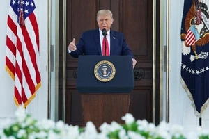 Tổng thống Trump chỉ trích gay gắt, đòi ông Biden xin lỗi